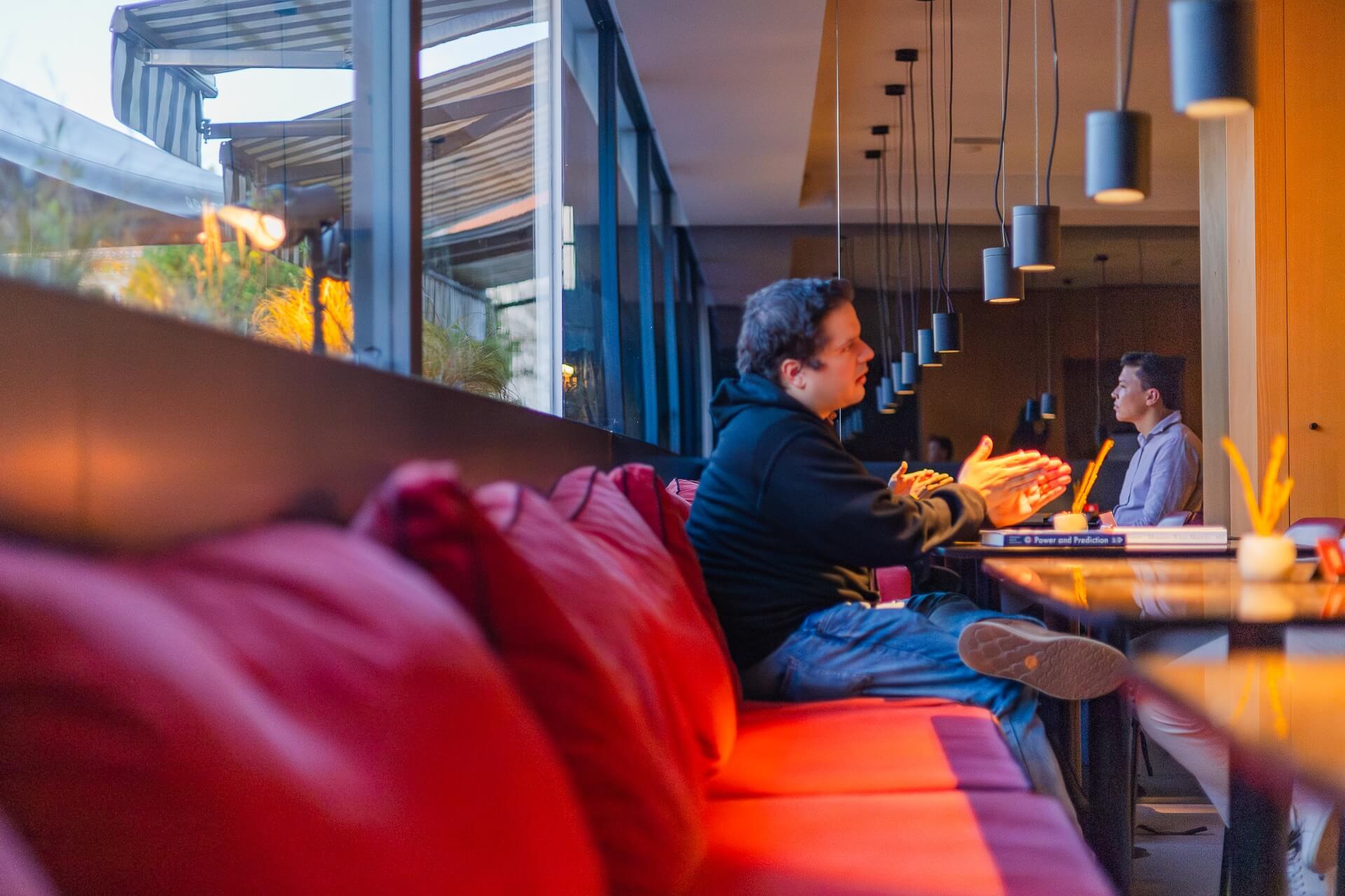 OOO KELWIN FERNANDES (16)