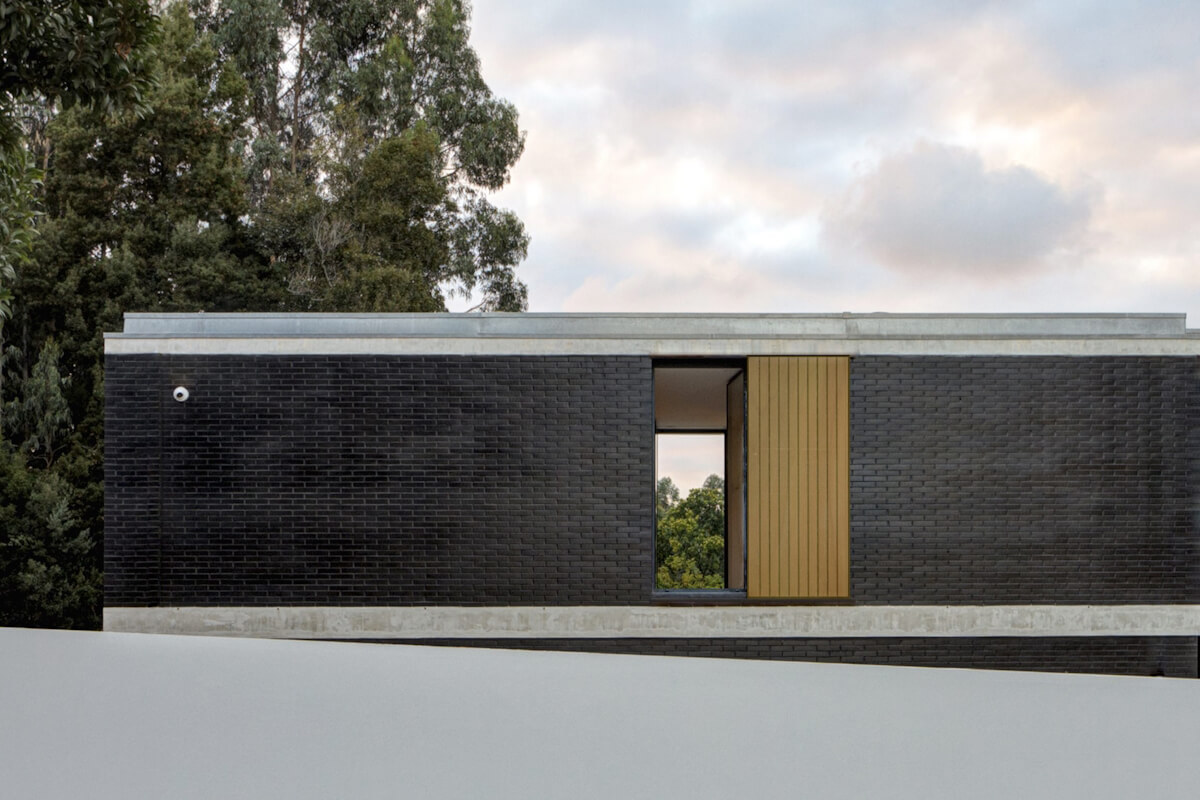 CREA Black Box House 1 edit